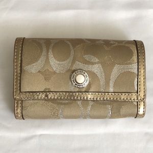 Vintage coach wallet in excellent condition